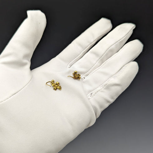 British Vintage Jewelry K9 Gold Ribbon Design Earrings